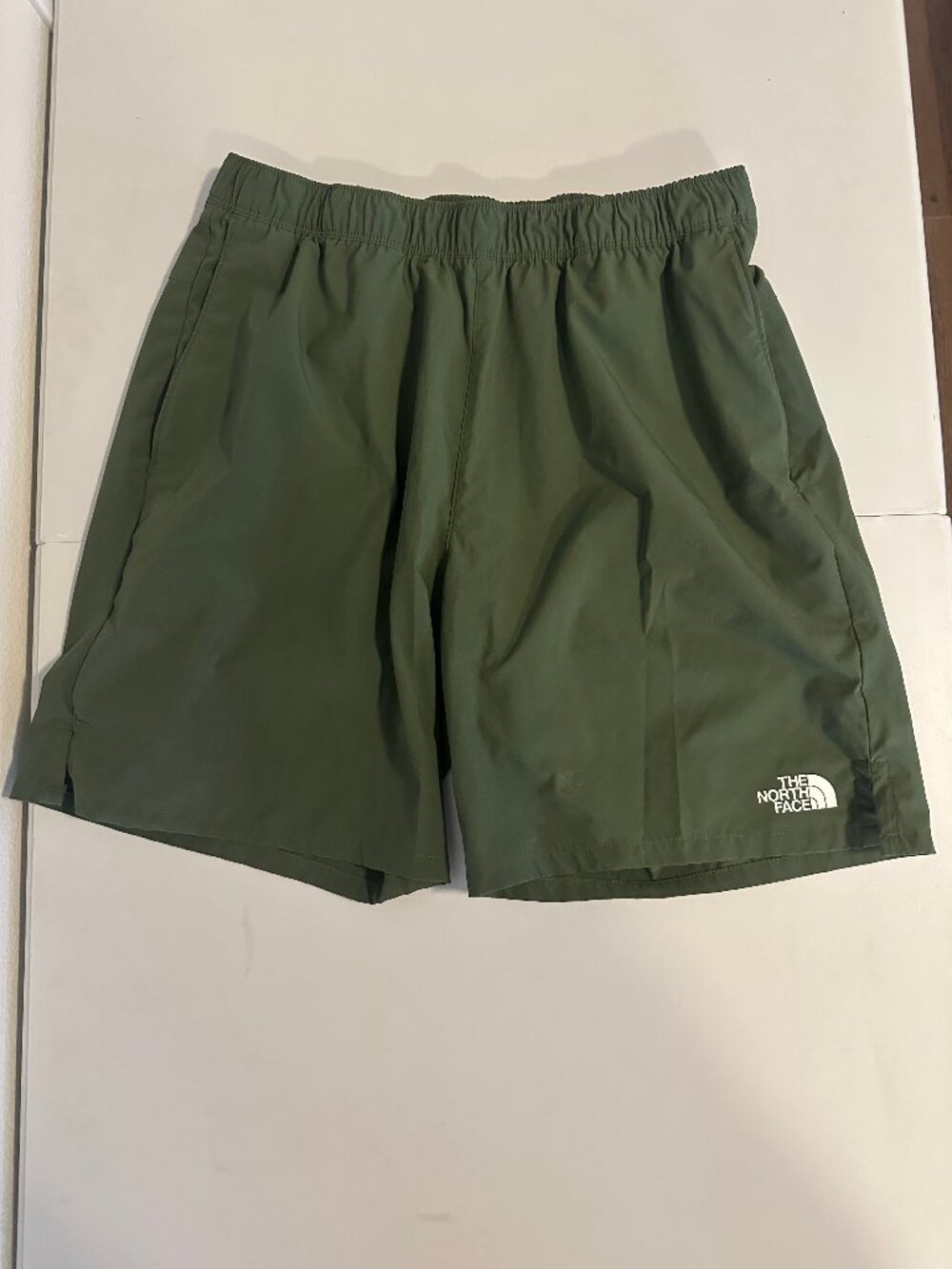 The North Face Olive Green Athletic Shorts Men's Medium Excellent